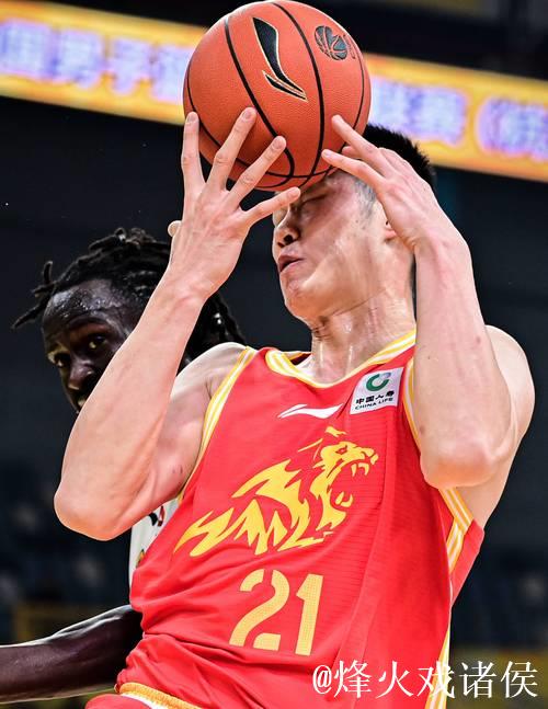 CBA新赛季常规赛揭幕战 浙江方兴渡赢下开门红 CBA新赛季常规赛揭幕战 浙江方兴渡赢下开门红